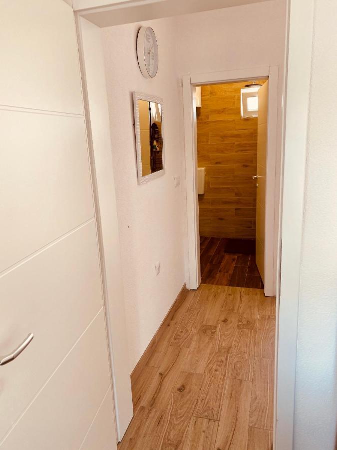 apartment Elena Donji Okrug  Exterior foto
